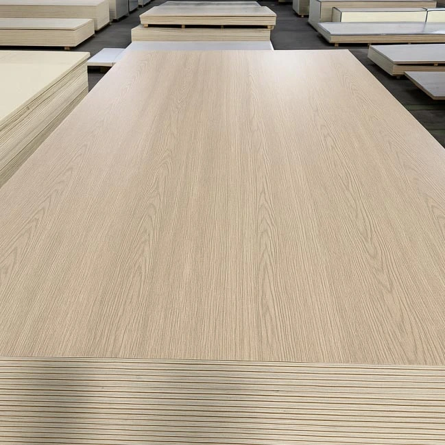 Matt Tummanharmaa Woodgrain lastulevy